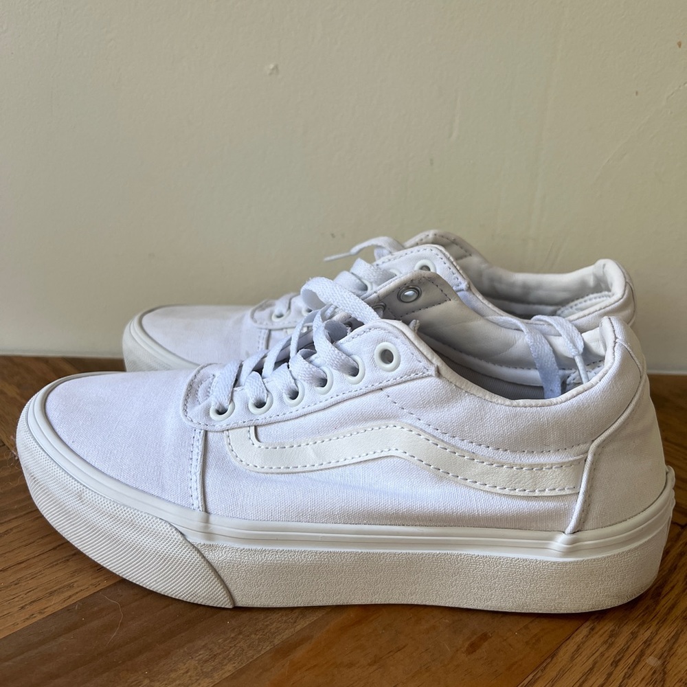 Vans Ward Lo Platform Sneakers